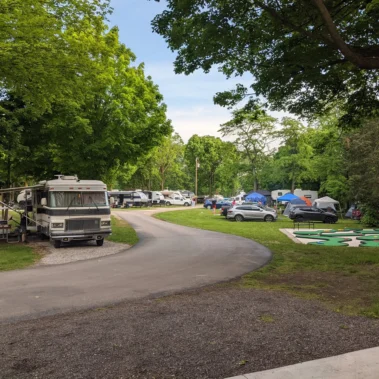 camping with mini golf